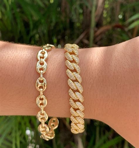 pulsera de gucci precios de oro|pulseras de oro gucci.